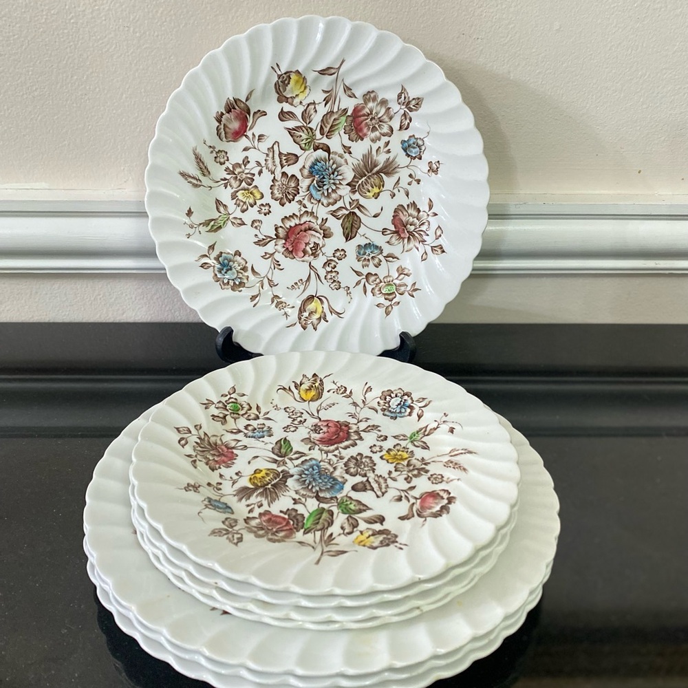 Vtg Johnson Bros Hanley Stoke England Staffordshire Bouquet Dinner Plates